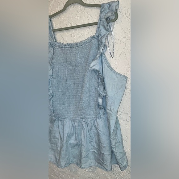 Old Navy Light Blue Ruffle Sleeveless Top (NWOT) - Picture 4 of 9
